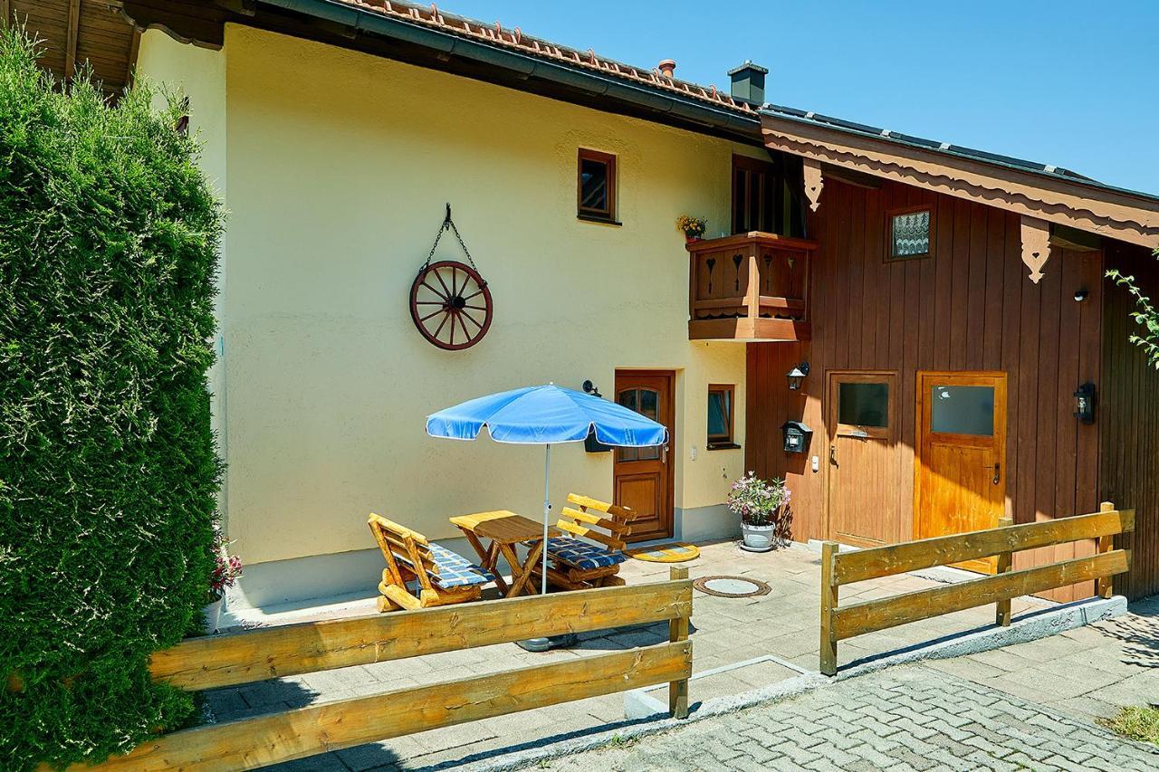 Chiemgauferienwohnungen - Wanderlust Und Alpenrose Унтервёссен Экстерьер фото